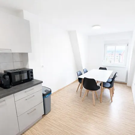 Leta Homes - Komfortable Mit Traumbalkon Mit Flexiblem, Self-check-in & Eigenen Parkplaetzen