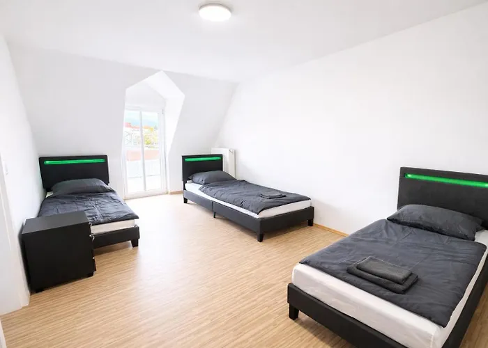 Leta Homes - Komfortable Mit Traumbalkon Mit Flexiblem, Self-check-in & Eigenen Parkplaetzen 公寓 施特劳宾