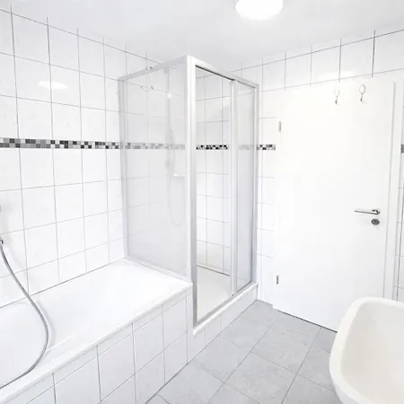 Leta Homes - Komfortable Mit Traumbalkon Mit Flexiblem, Self-check-in & Eigenen Parkplaetzen Διαμέρισμα *