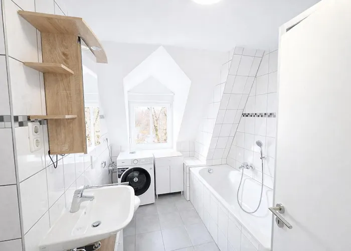 Leta Homes - Komfortable Mit Traumbalkon Daire Straubing
